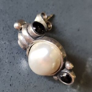 Vintage Sterling Silver and Onyx Earrings Stamped & Tested